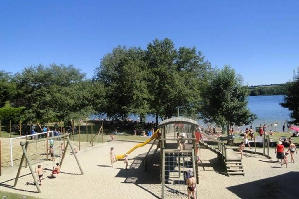 Pierrefiche  T 2 Dans Village Vacances 3 *** A Saint Geniez 2 Piscines Chauffee מראה חיצוני תמונה