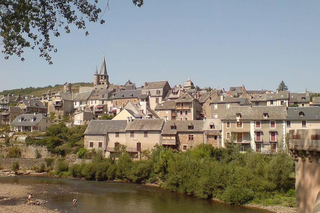 Pierrefiche  T 2 Dans Village Vacances 3 *** A Saint Geniez 2 Piscines Chauffee מראה חיצוני תמונה